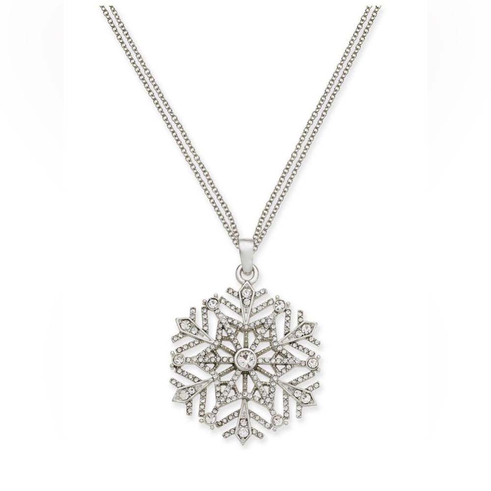 Macys Silver Tone Crystal Snowflake 36” Pendant Necklace